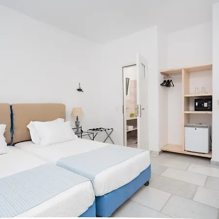 Pyrgaki Otel 4*