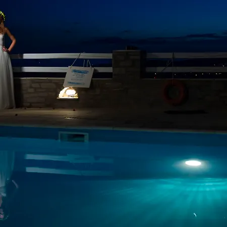 Pyrgaki ホテル パロス島