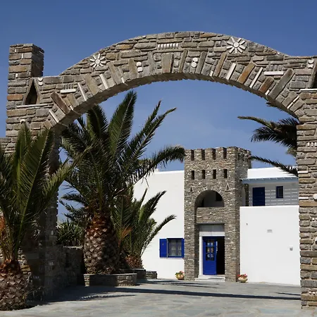 Pyrgaki 4* パロス島